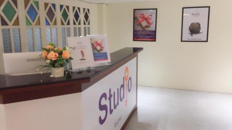 Studio Asoke Hotel Bangkok Exterior photo
